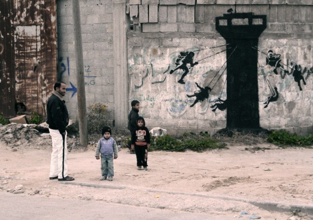 Gazaouis - Banksy @ Gaza