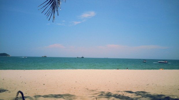 Cham Island beach